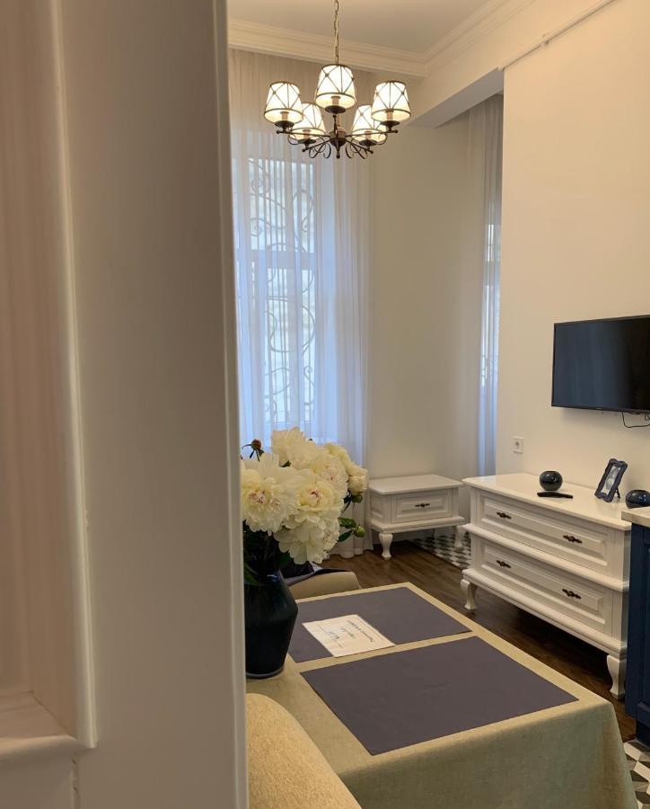 Lux Apartament На Левицького 利沃夫 外观 照片